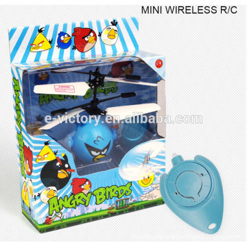 2015 new plastic UFO toys//magic flying disk plastic flying bird toy